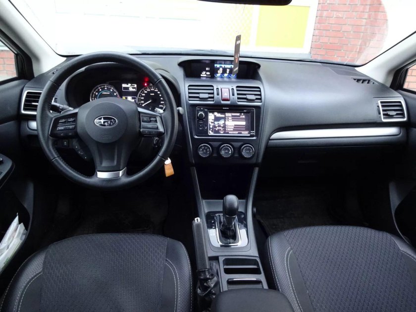 Субару XV 2012 салон