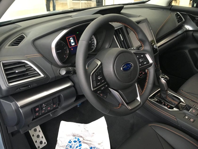 Subaru XV 2021 интерьер