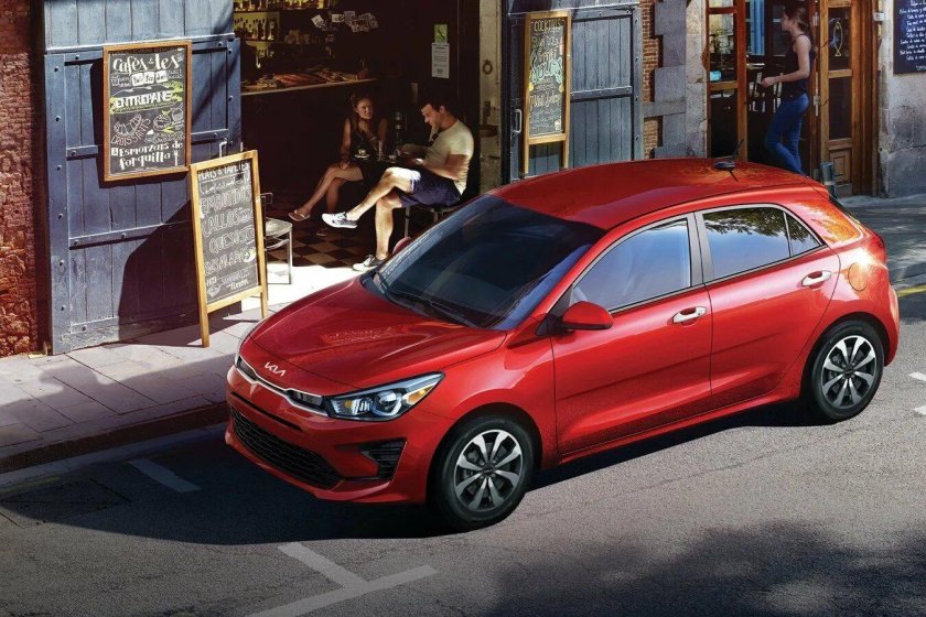 Kia Rio хэтчбек 2022