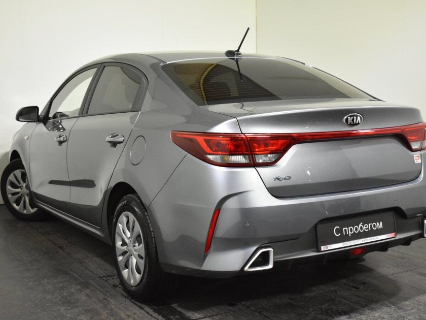 Kia Rio 2020 — 2024 IV Рестайлинг белый