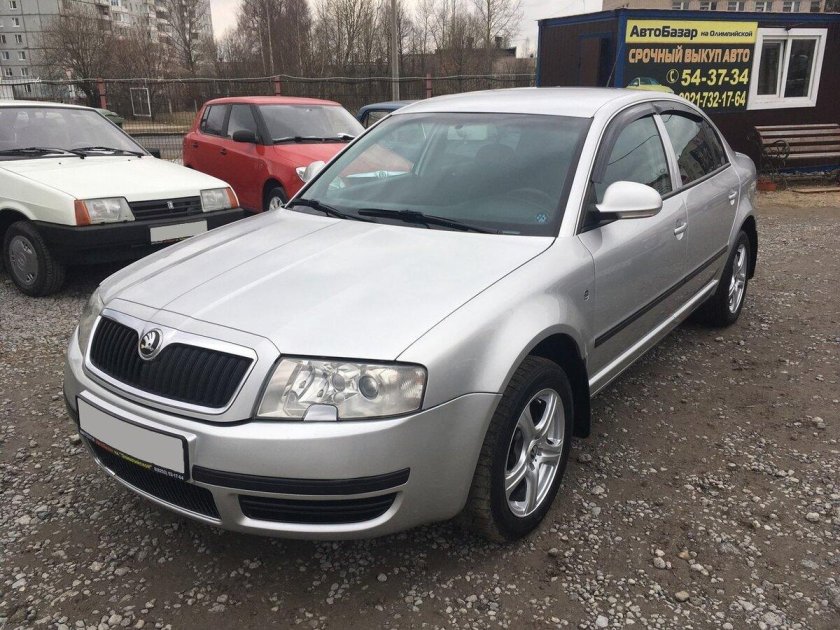 Шкода Суперб 2006 года