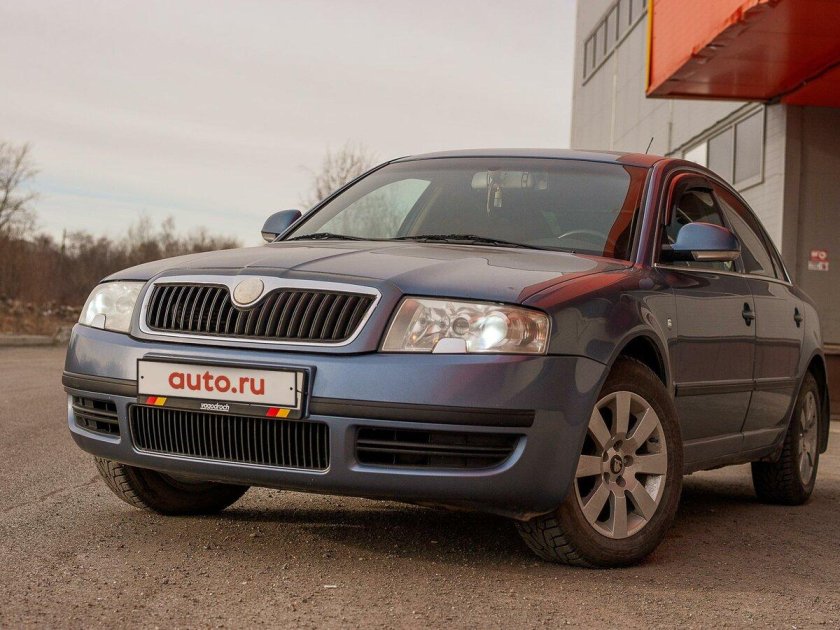 Шкода Суперб 2006 года