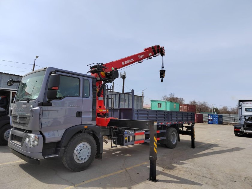 HOWO t5g манипулятор