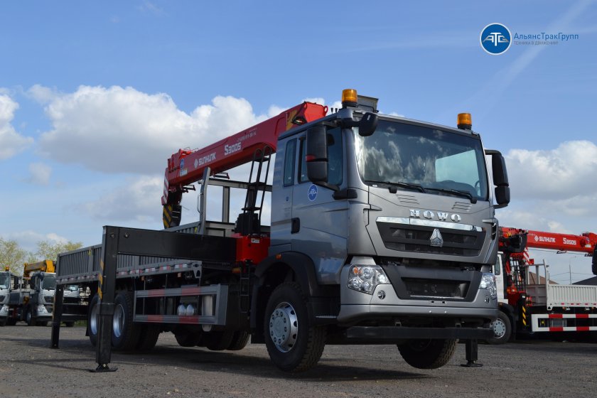 Грузовики и спецтехника