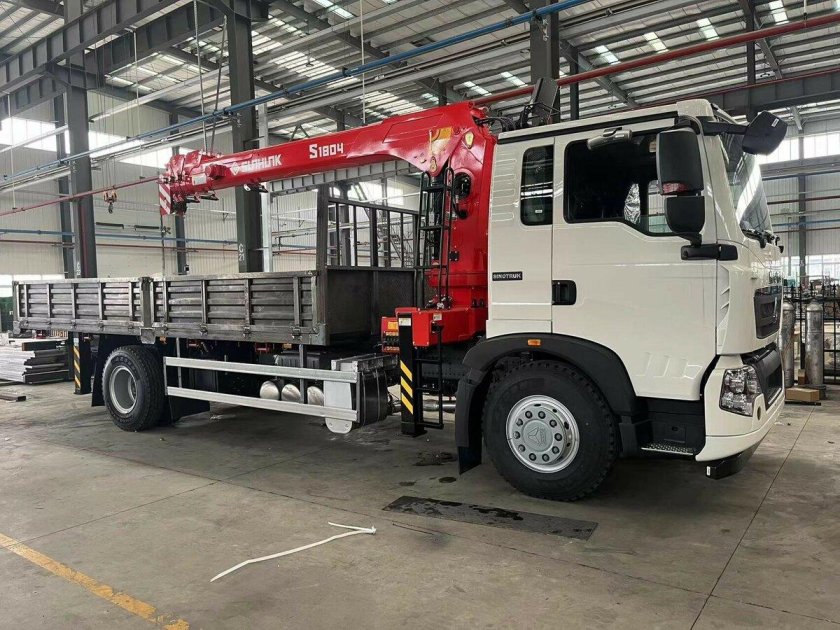 HOWO t5g 4х2 с КМУ