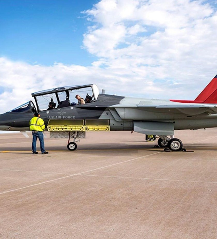 T-7a Red Hawk