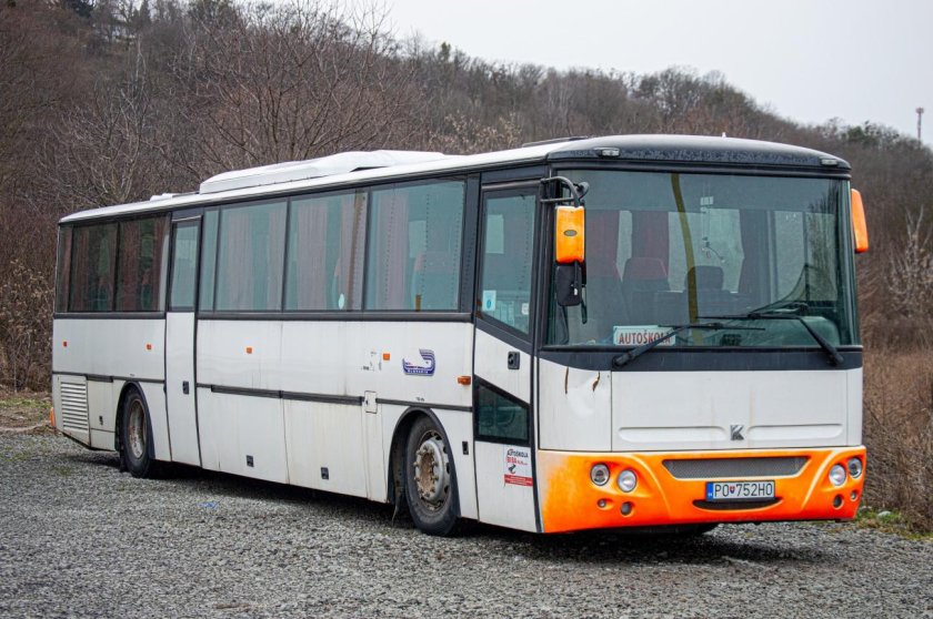 Mercedes-benz intouro автобус