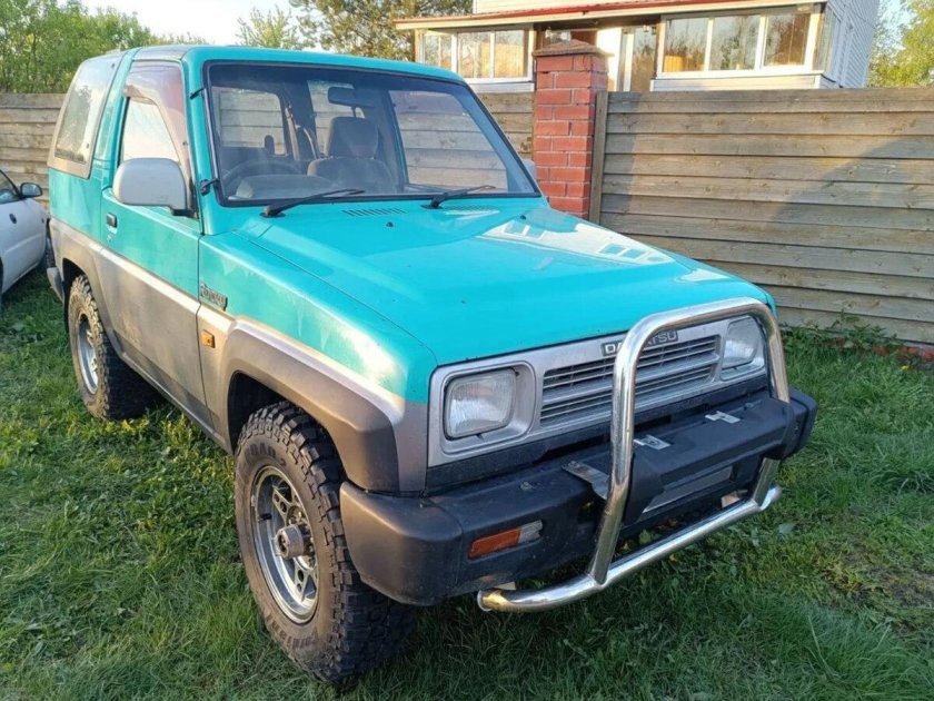 Daihatsu rocky 1990