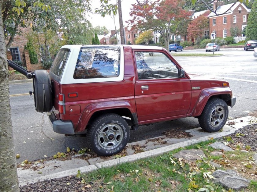 Daihatsu Rocky 1990