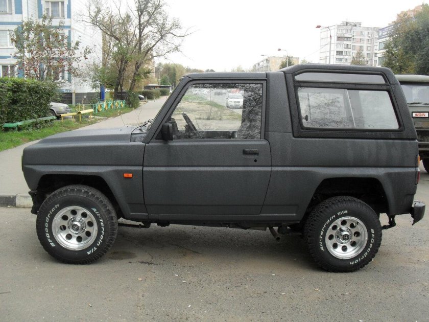Daihatsu Rocky 1992