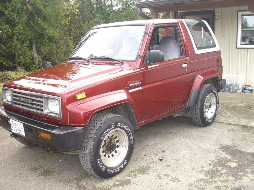 Daihatsu Rocky 1990