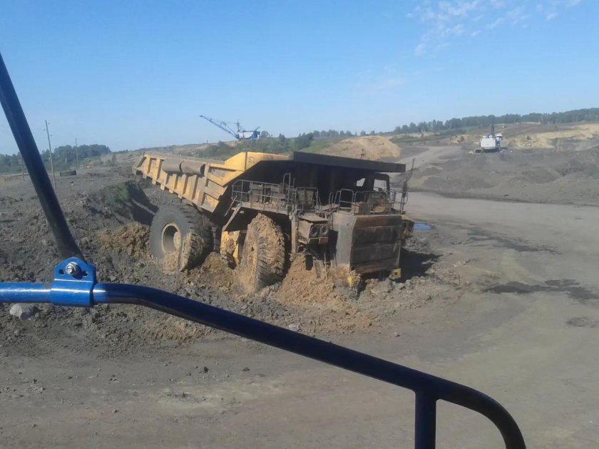 Белаз кузбассразрезуголь бачатский