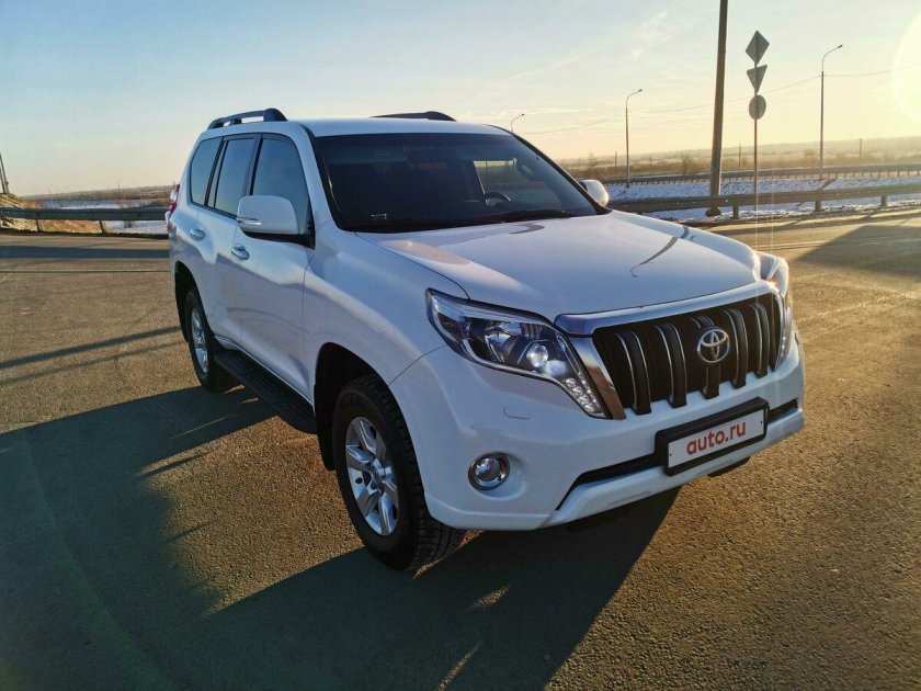 Toyota Land Cruiser Prado 2015
