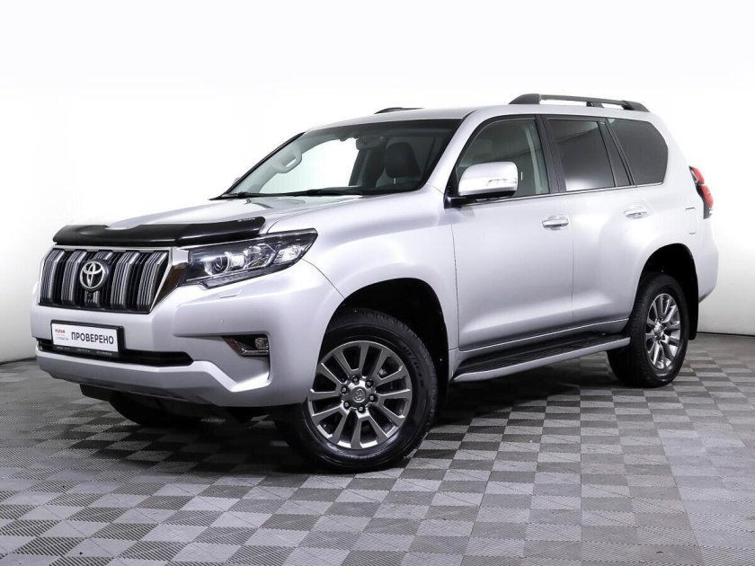 Toyota Land Cruiser Prado 2019 белый