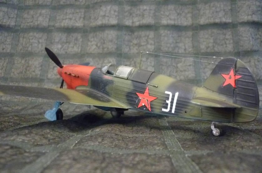 Як-7б истребитель