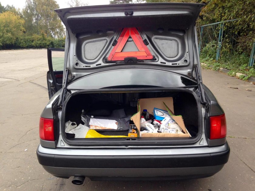 Багажник Ауди 100 с4