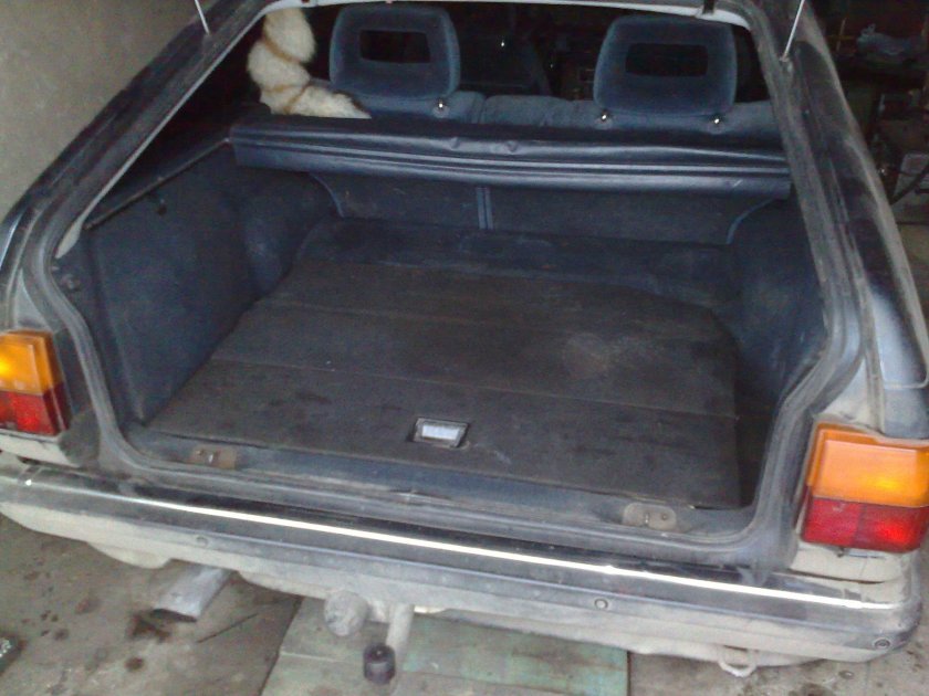 Ауди 100 с3 Авант багажник