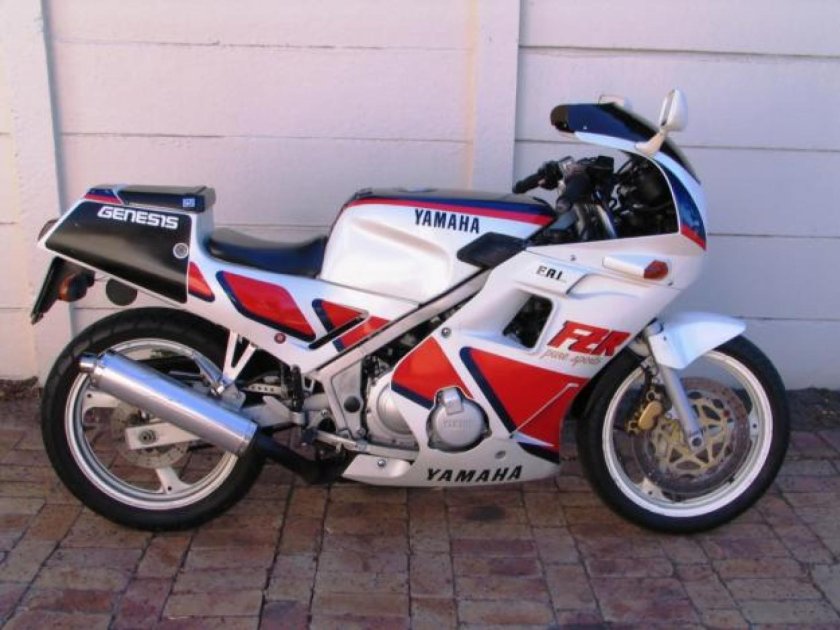 Yamaha FZR 250