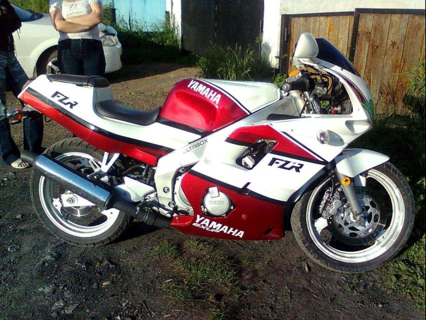 Yamaha FZR 250 1990