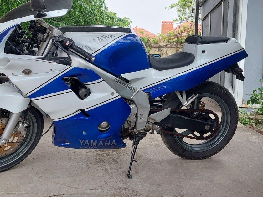 Yamaha fzr 750 genesis