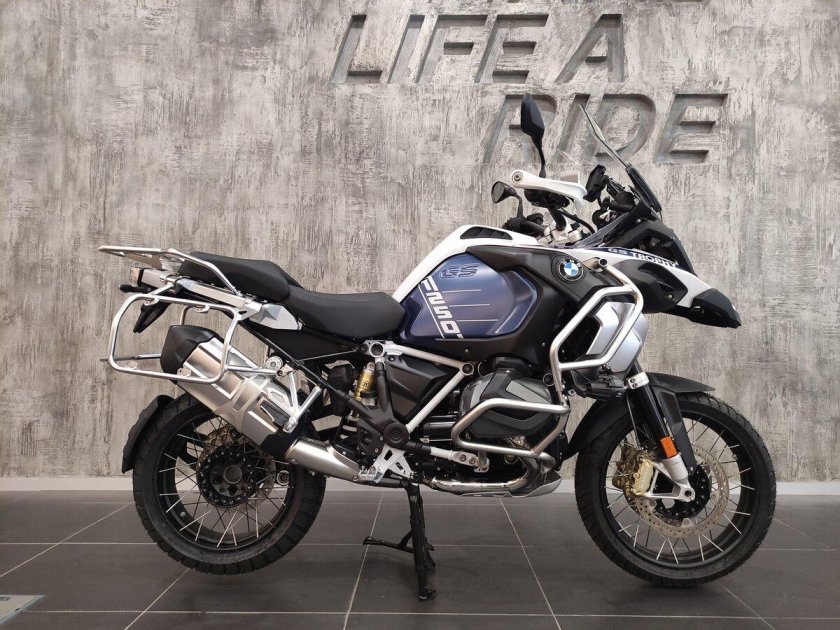 BMW GS 1250 Triple Black