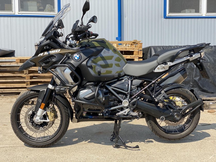 BMW r1250gs Triple Black