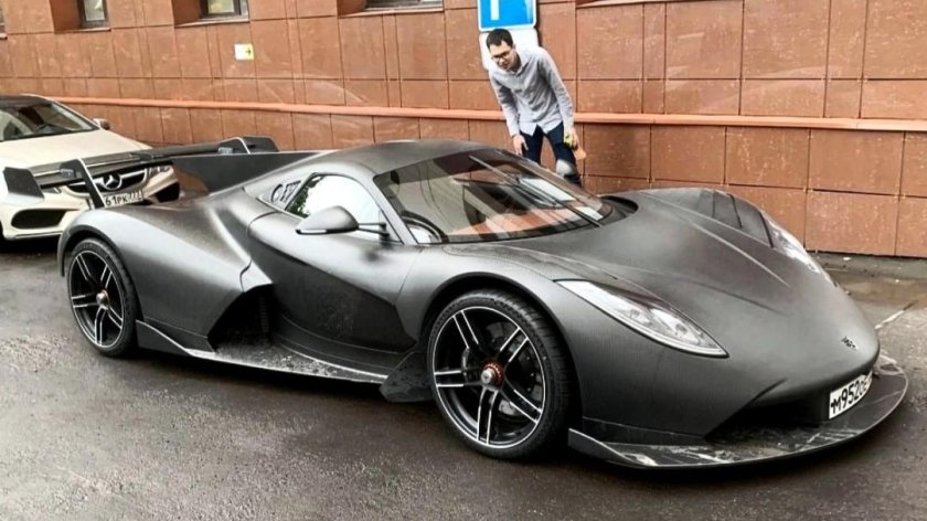 Спорткар Marussia