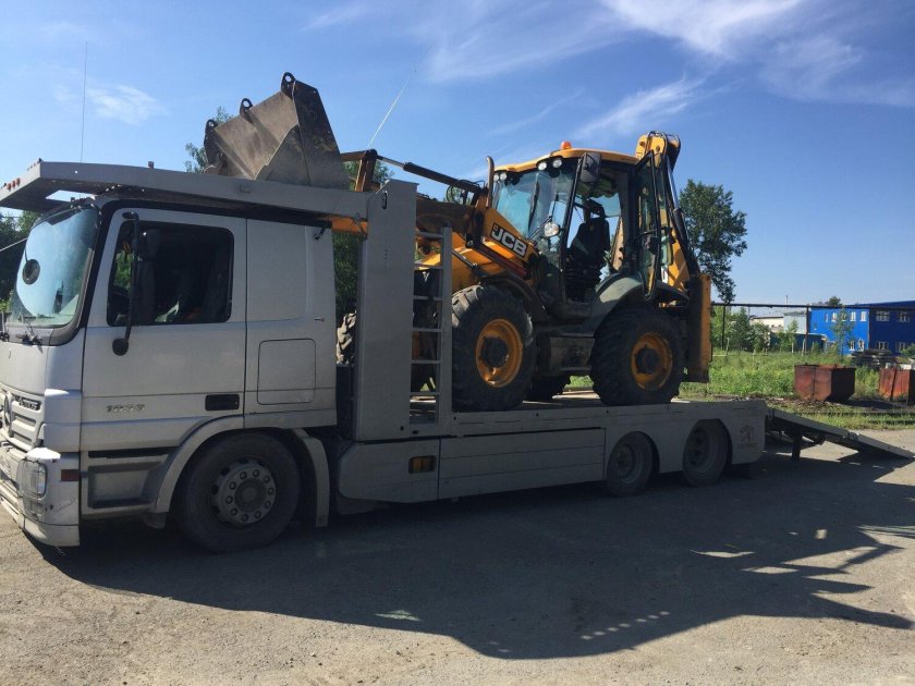 Трал эвакуатор Мерседес