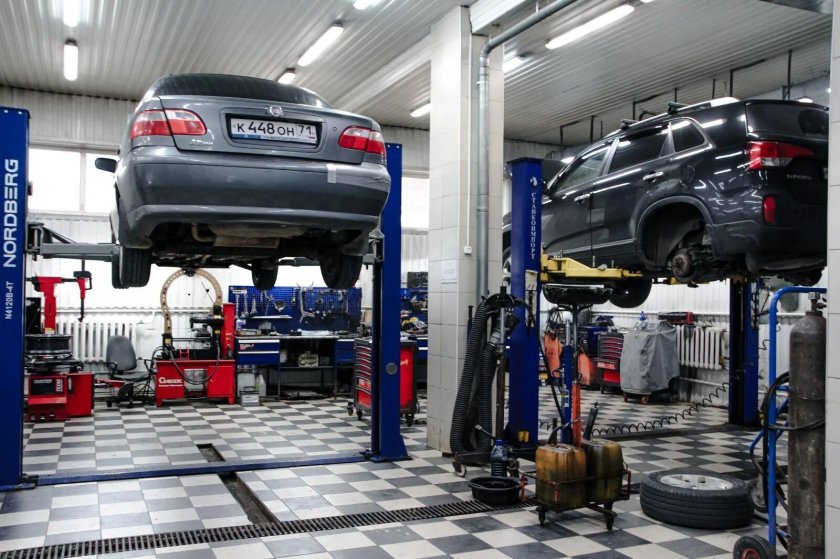 Автосервис внутри