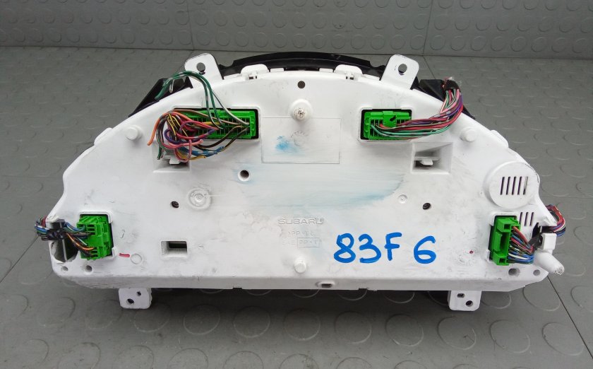 Субару трибека приборная панель