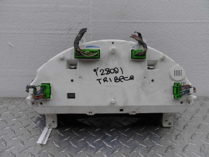 Приборная панель Tribeca