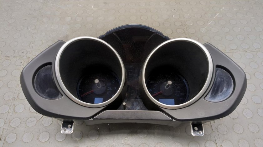 Щиток приборов субару трибека