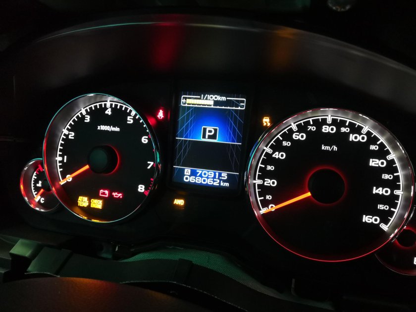 Subaru Outback 2007 приборная панель