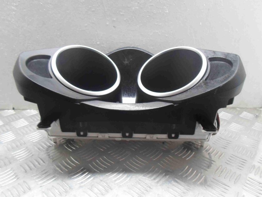 Панель приборов Трибека