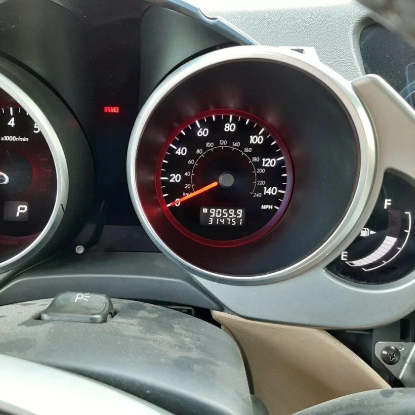 Субару Трибека 3.6