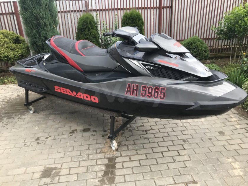 Гидроцикл sea doo