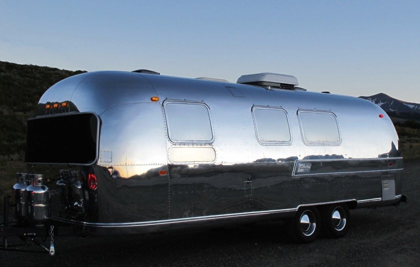 Американский кемпер Airstream