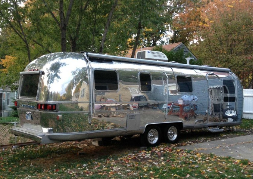 Автодом Airstream