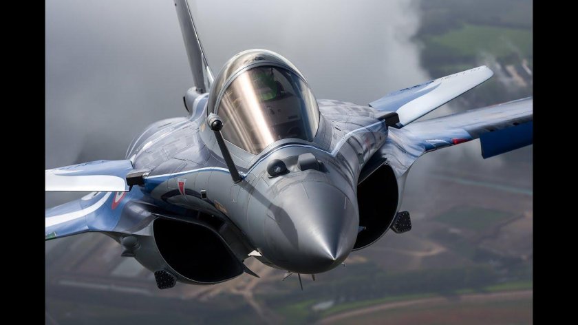 Истребитель Рафаль