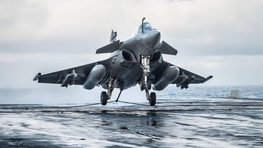 Французский истребитель Rafale