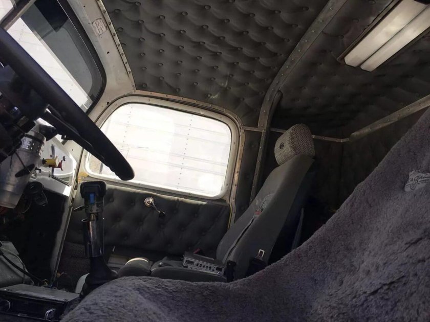 ГАЗ 52 салон кабины