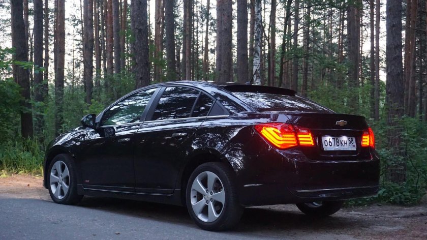 Шевроле Круз черный