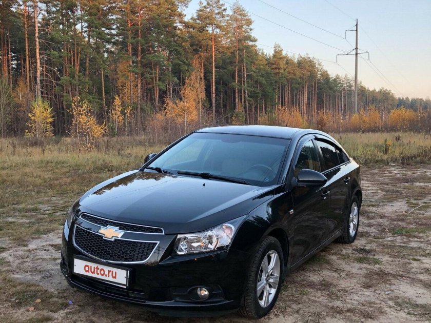 Шевроле Круз седан черный 2013
