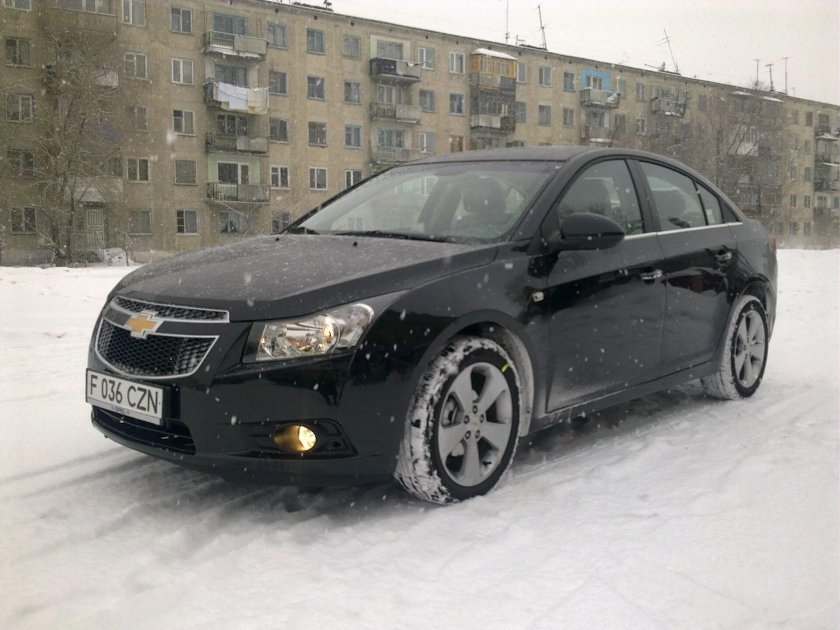 Chevrolet Cruze 2011 черный