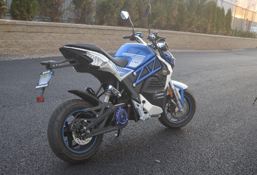 Lying Motos without use