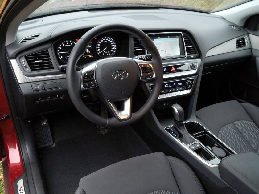 Hyundai Sonata 2018 салон