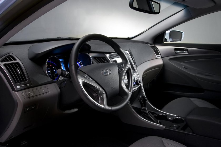 Hyundai Sonata 2011