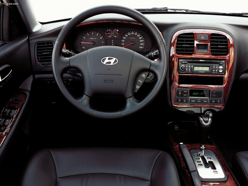 Hyundai Sonata EF 2001