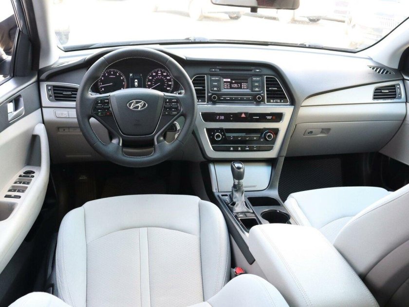 Hyundai Sonata 2015 Interior