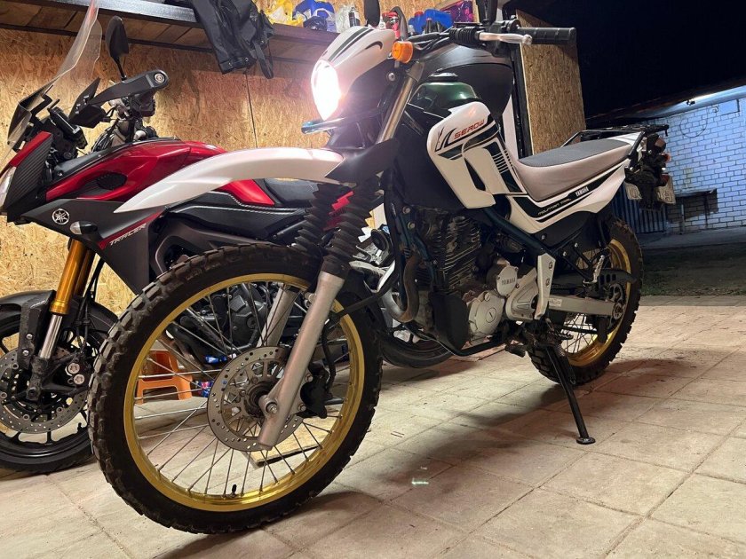 Мотоцикл yamaha